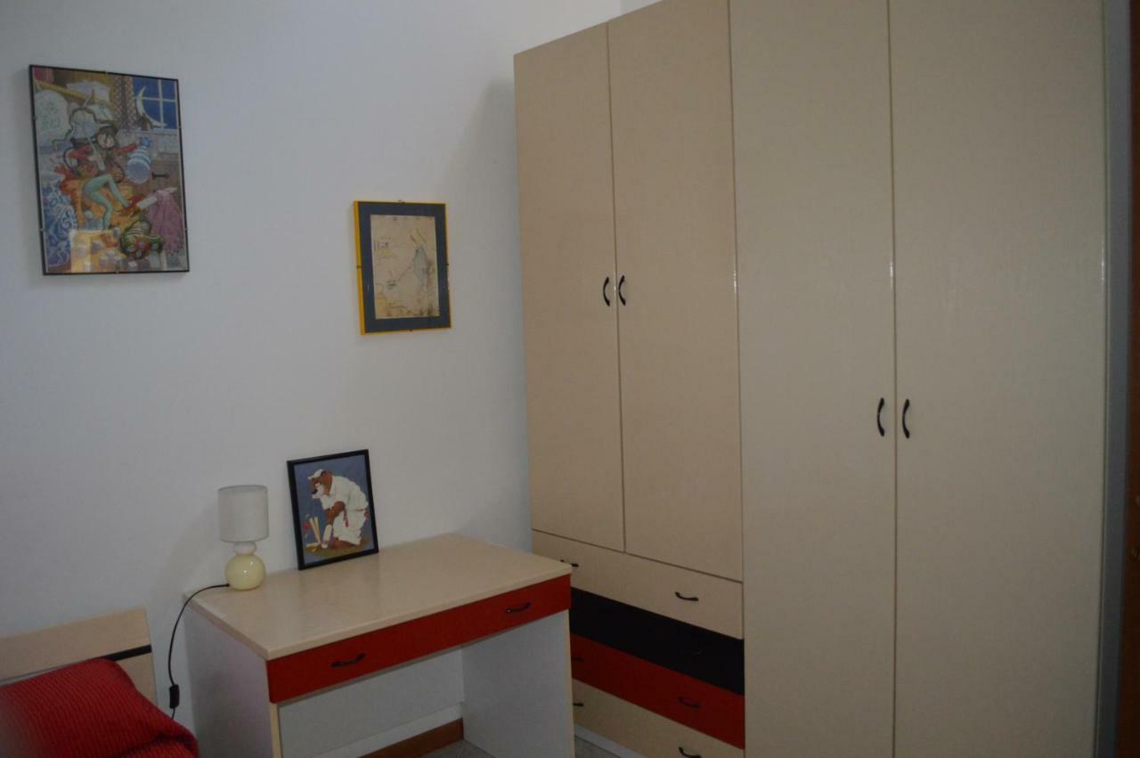 Casa Vacanze Da Roberta A Pochi Km Da Oristano Simaxis Exterior foto